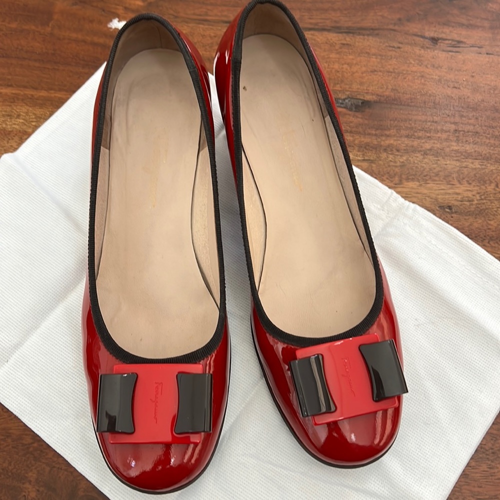 Salvatore Ferragamo Red Patent Leather Heels Size 91/2B